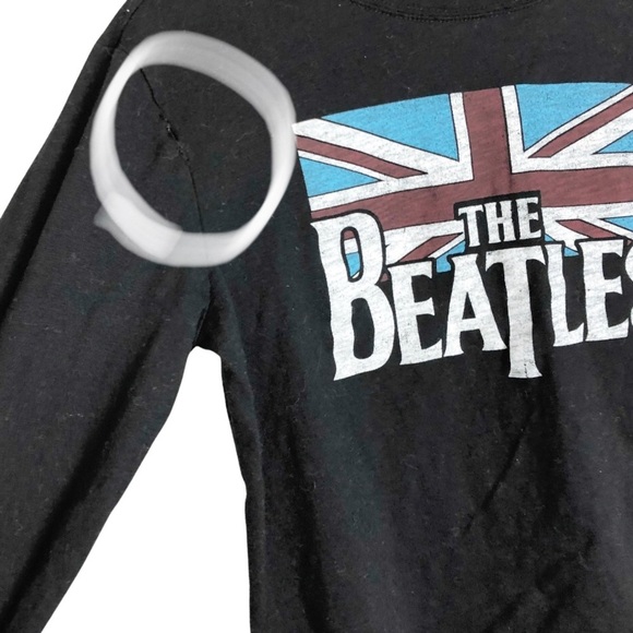 Beatles Cropped Flag Graphic Long Sleeve Band Tee - Picture 9 of 15
